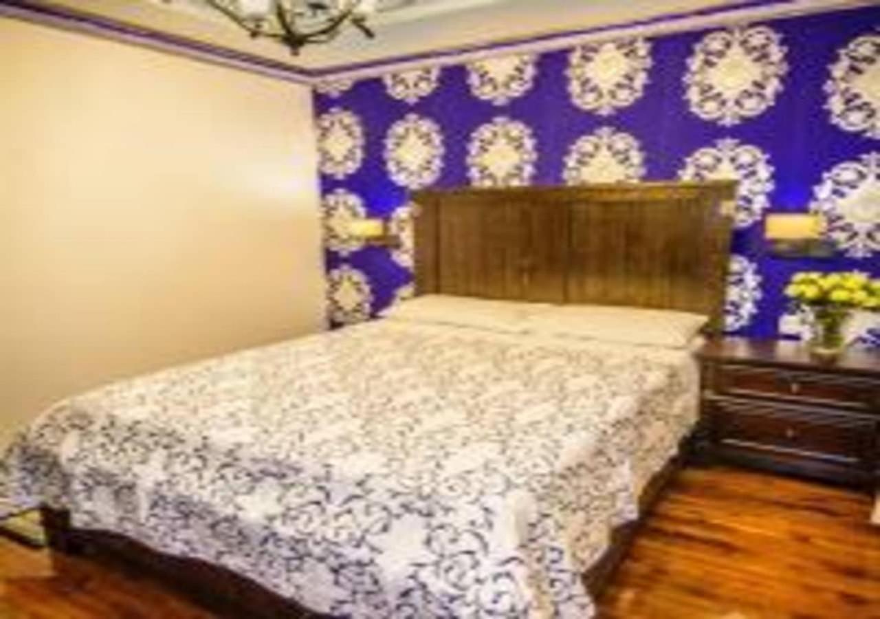 Hotel Azul De La Plaza By Chat Noir Cuenca Exteriör bild