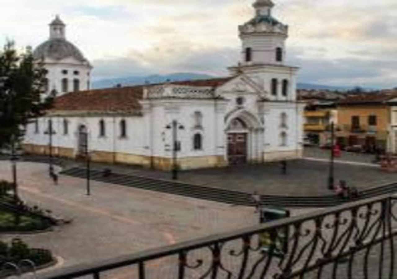 Hotel Azul De La Plaza By Chat Noir Cuenca Exteriör bild