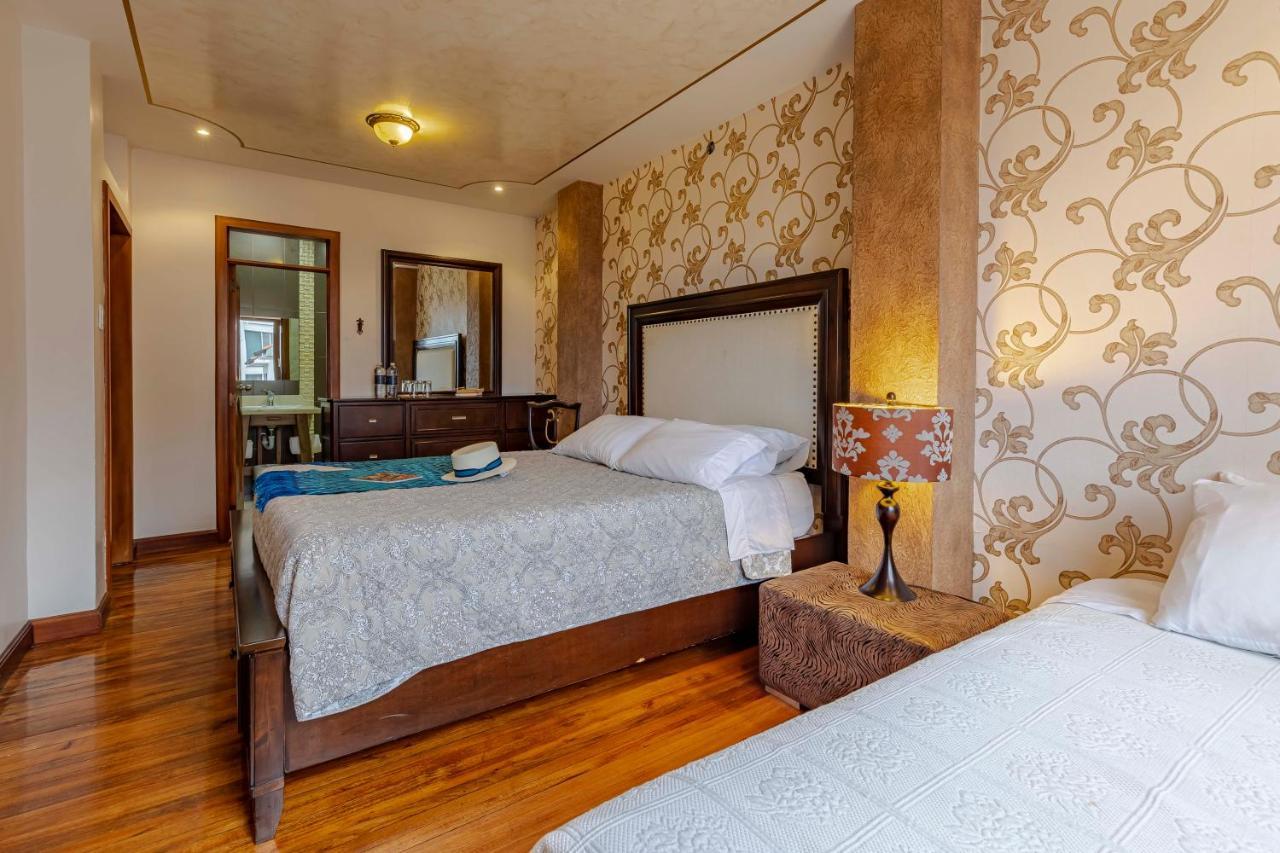 Hotel Azul De La Plaza By Chat Noir Cuenca Exteriör bild