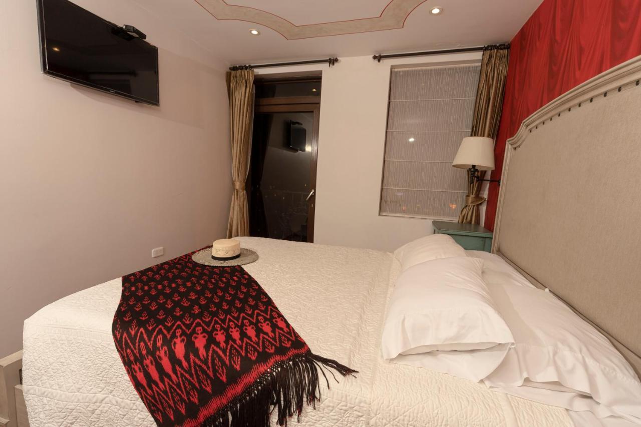 Hotel Azul De La Plaza By Chat Noir Cuenca Exteriör bild